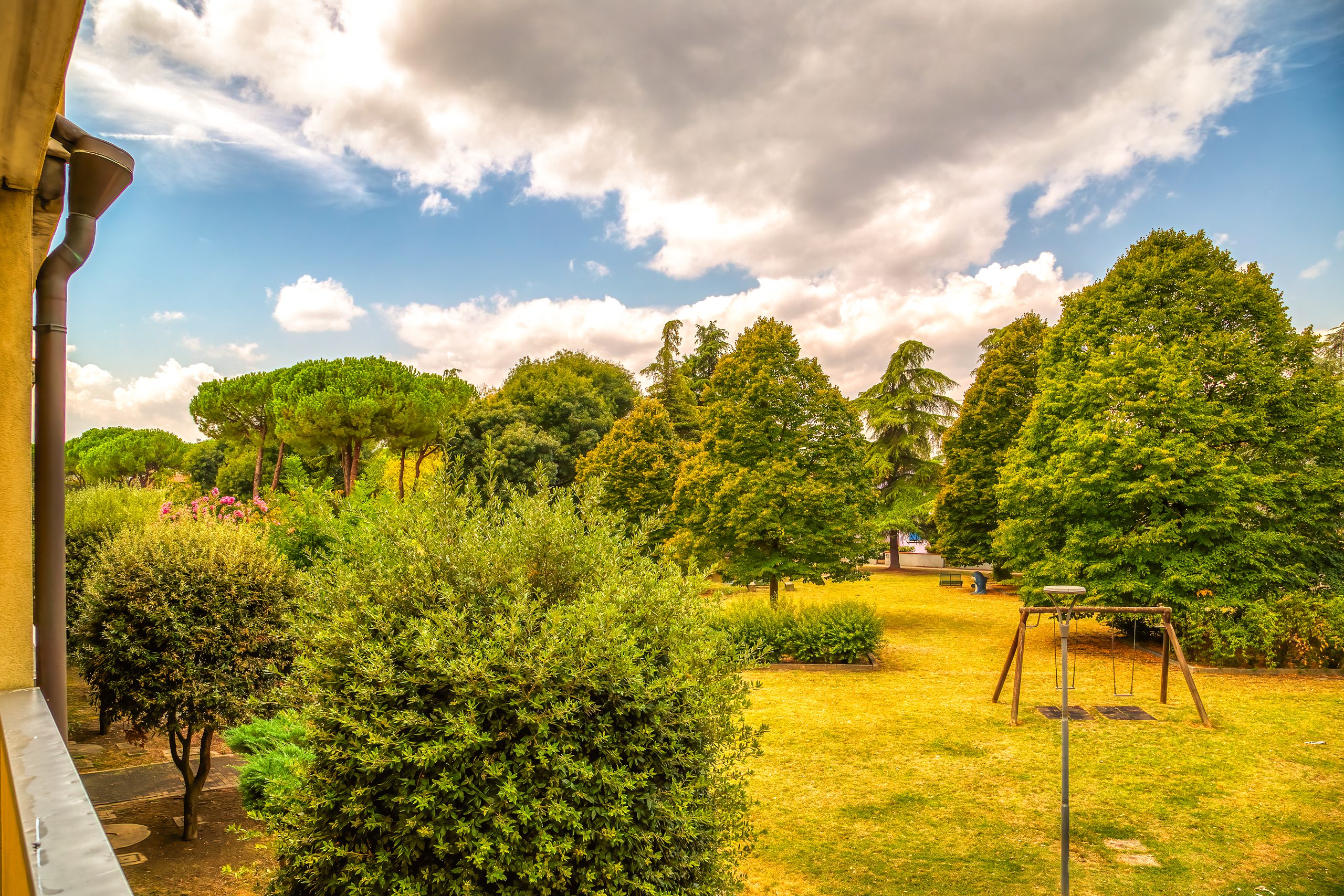 Il Parco del Tricolore visto dal loggiato condominiale